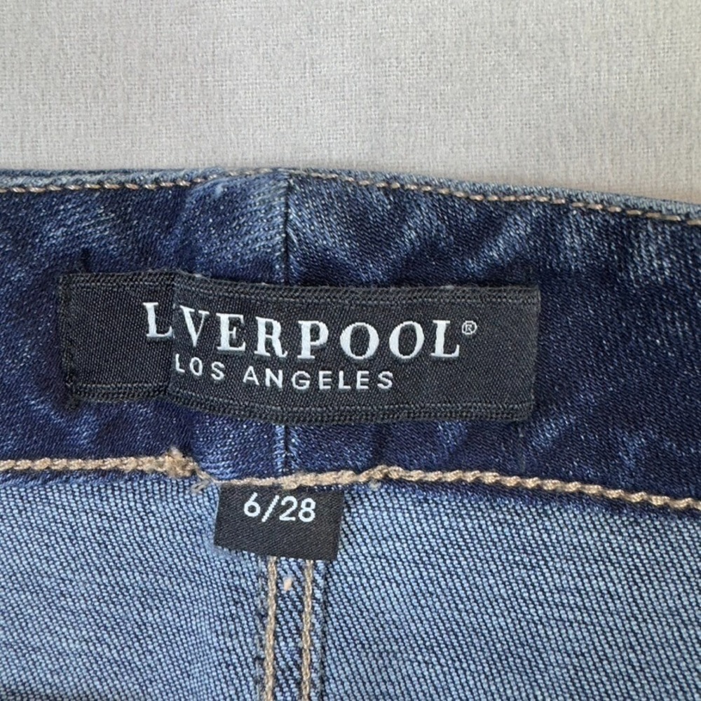 Liverpool Jeans Skirt 6 , 28 Cat Eye Pull On Dark Wash Denim raw hem NEW - Picture 8 of 16